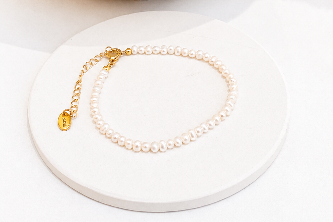 
                  
                    Freshwater Pearl Bracelet
                  
                