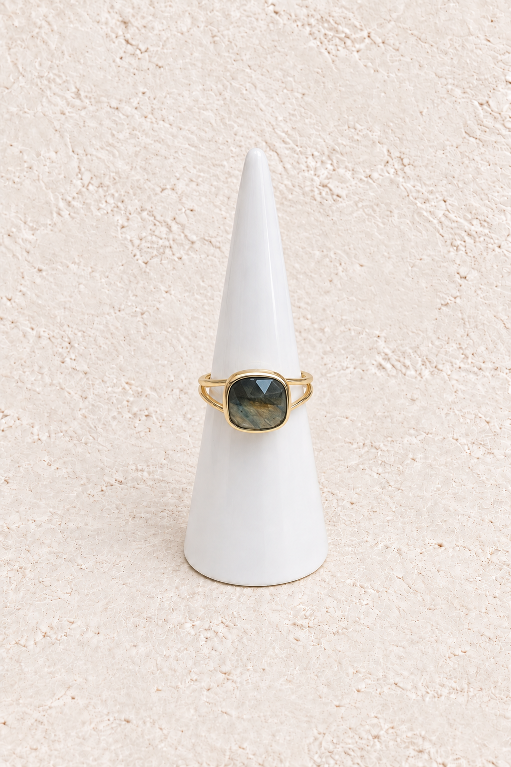 
                  
                    Labradorite Squared Adjustable Ringg
                  
                