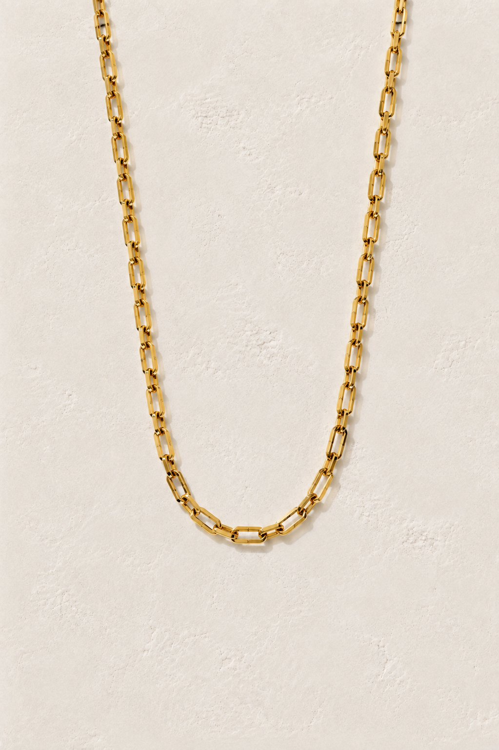 
                  
                    Bold Link Chain Necklace
                  
                