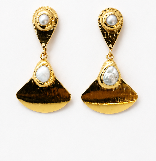 
                  
                    Pearl Mirage Earrings – Genuine Freshwater Pearl Statement Earrings
                  
                