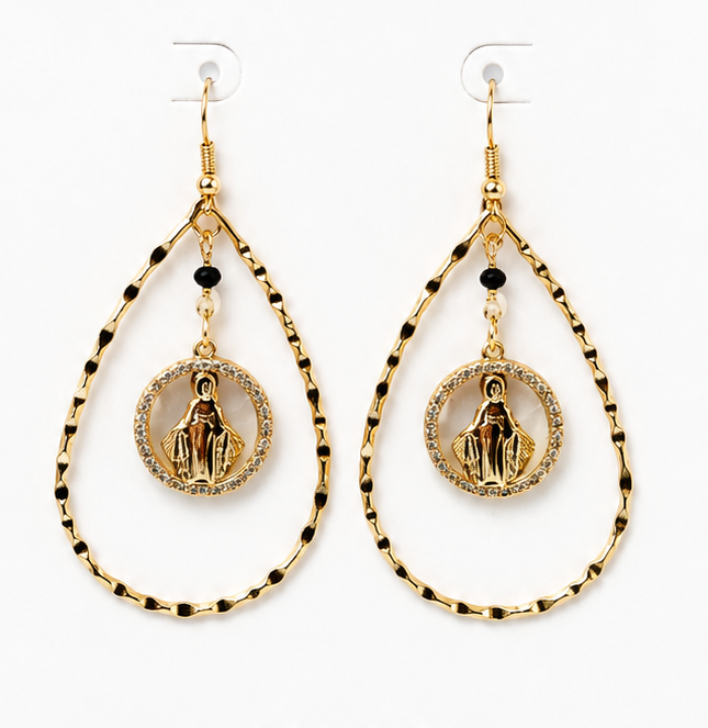 
                  
                    Seraphina Freshwater Pearl Gold Drop Earrings – Genuine Freshwater Pearl Earrings
                  
                