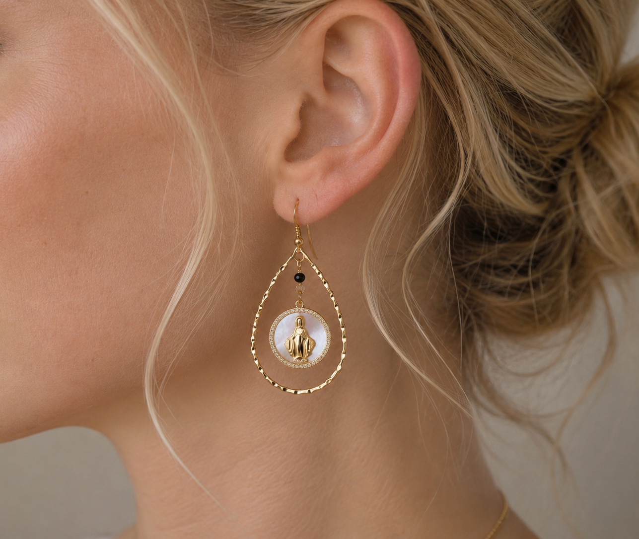 
                  
                    Seraphina Freshwater Pearl Gold Drop Earrings – Genuine Freshwater Pearl Earrings
                  
                