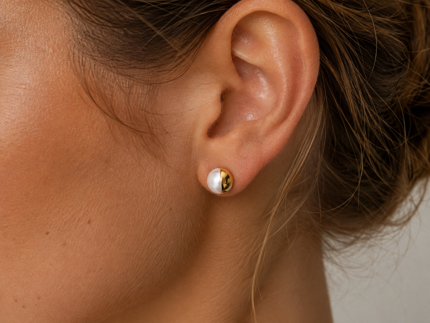 
                  
                    Freshwater Pearl Lumi Gold Stud Earrings – Genuine Freshwater Pearl Earrings
                  
                