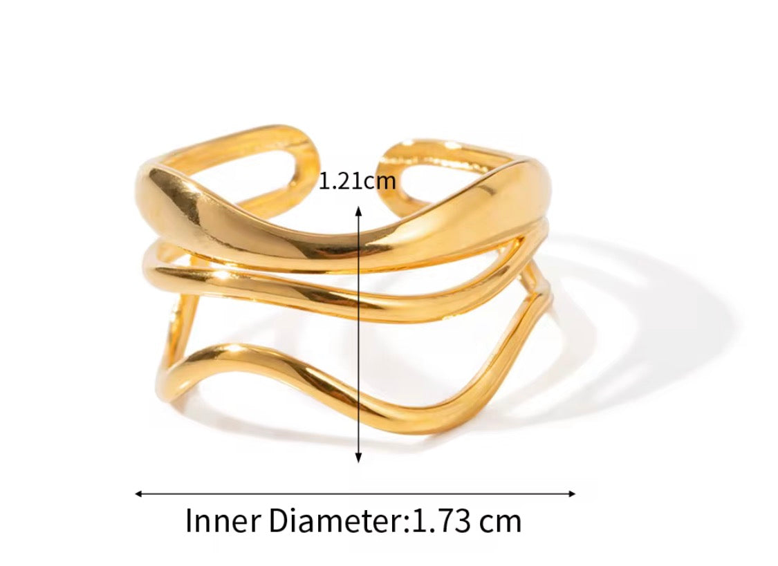 
                  
                    Sculpted Wave Gold Ring
                  
                