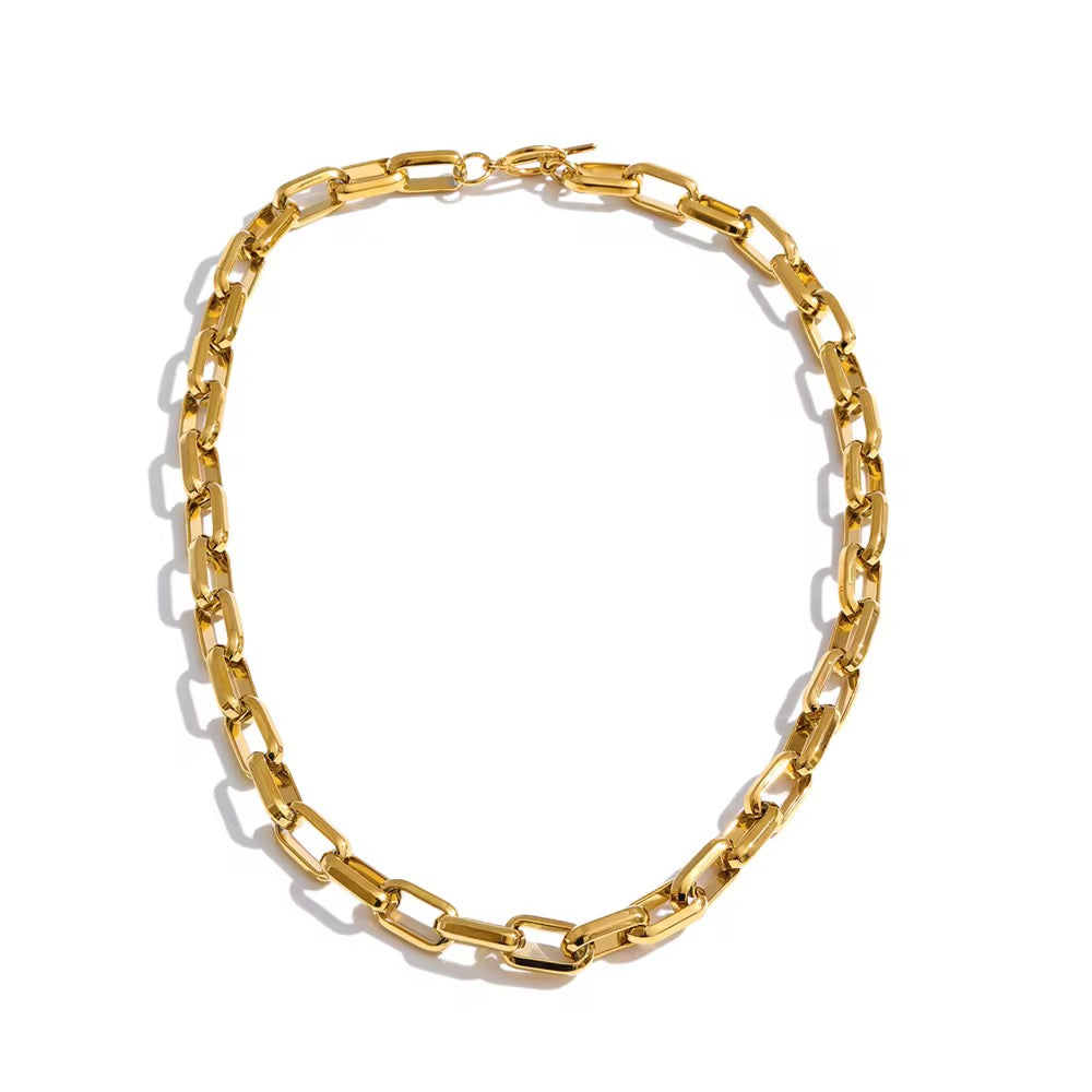 
                  
                    Bold Link Chain Necklace
                  
                