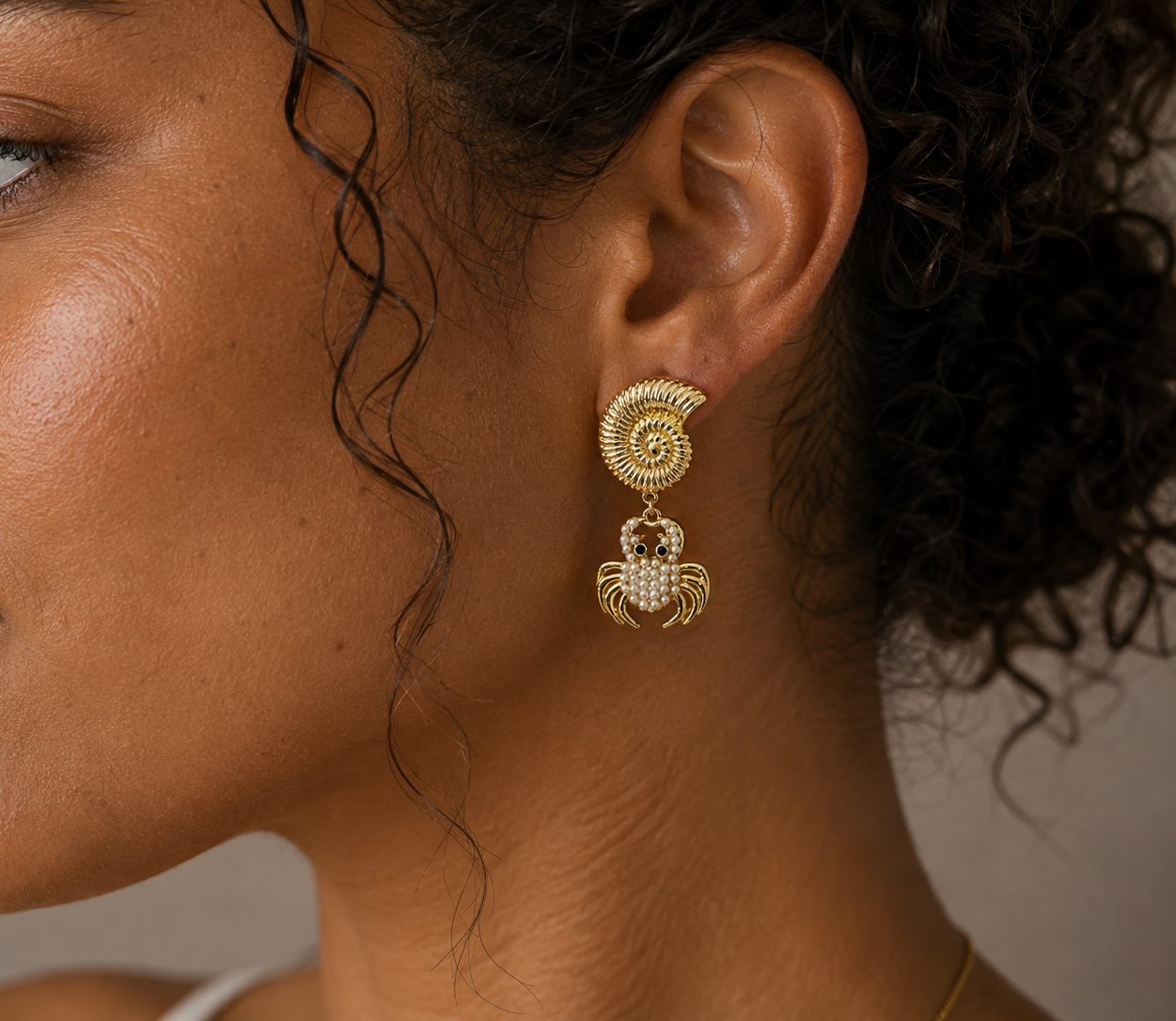 
                  
                    Pearl Nerina Earrings – Pearl Crab & Seashell Statement Drop Earrings
                  
                