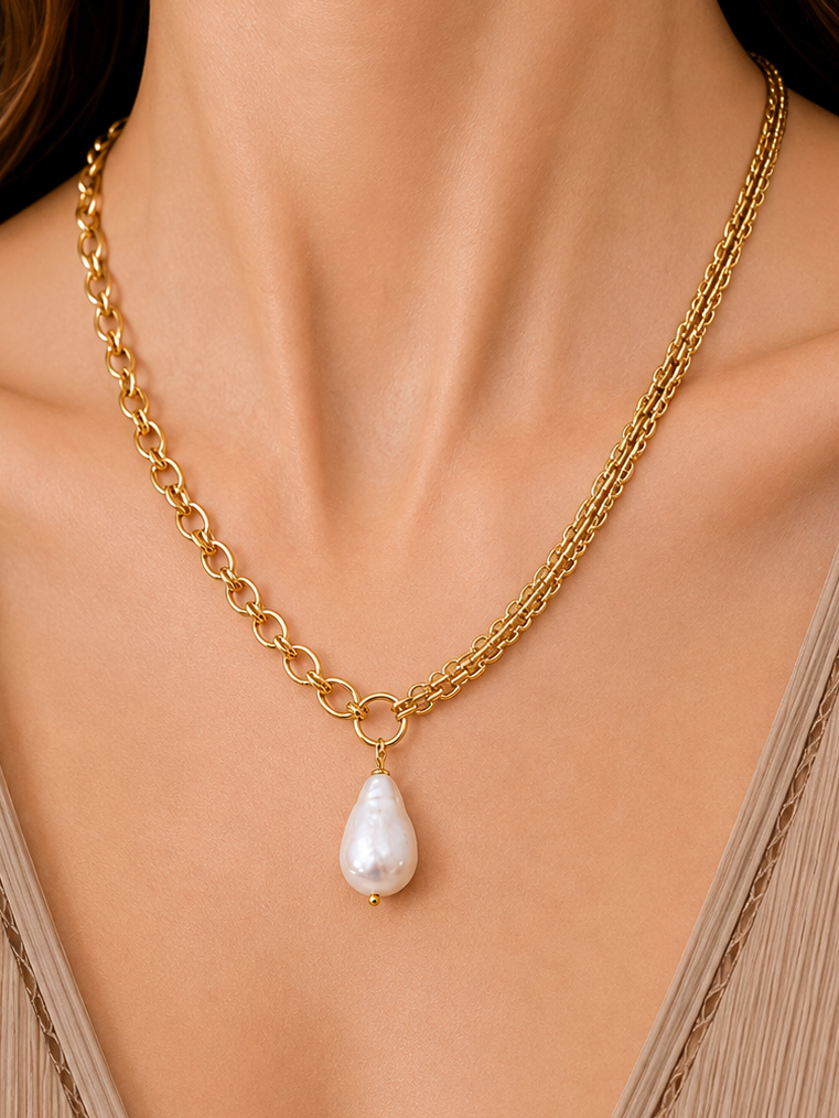 
                  
                    Luna Pearl Link Necklace
                  
                