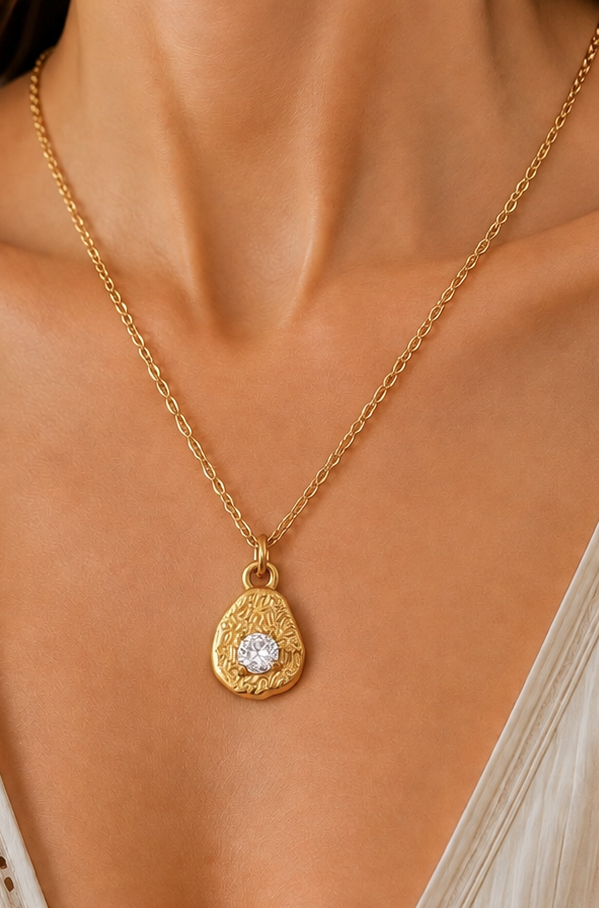
                  
                    Aurelia Crystal Pendant Necklace – Waterproof & Tarnish-Free
                  
                