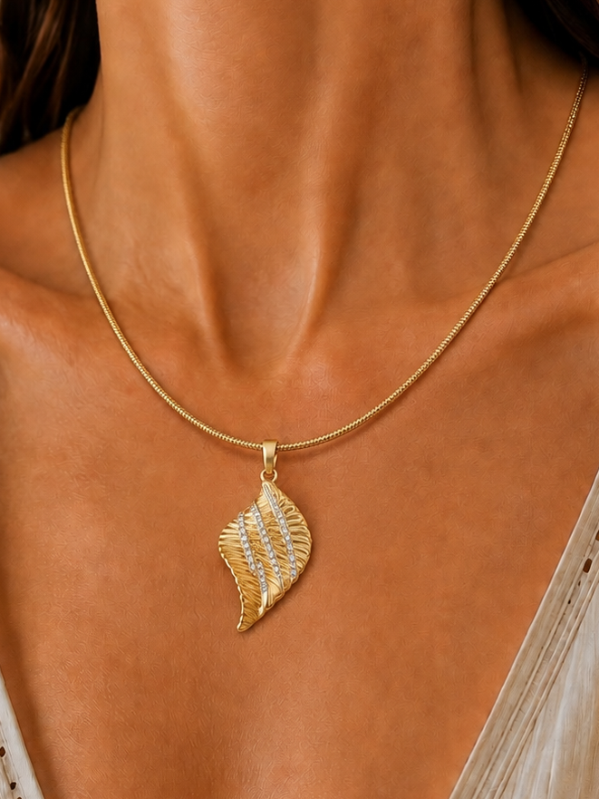 
                  
                    Seraphina Angel Wing Necklace – Two-Tone Waterproof & Tarnish-Free
                  
                