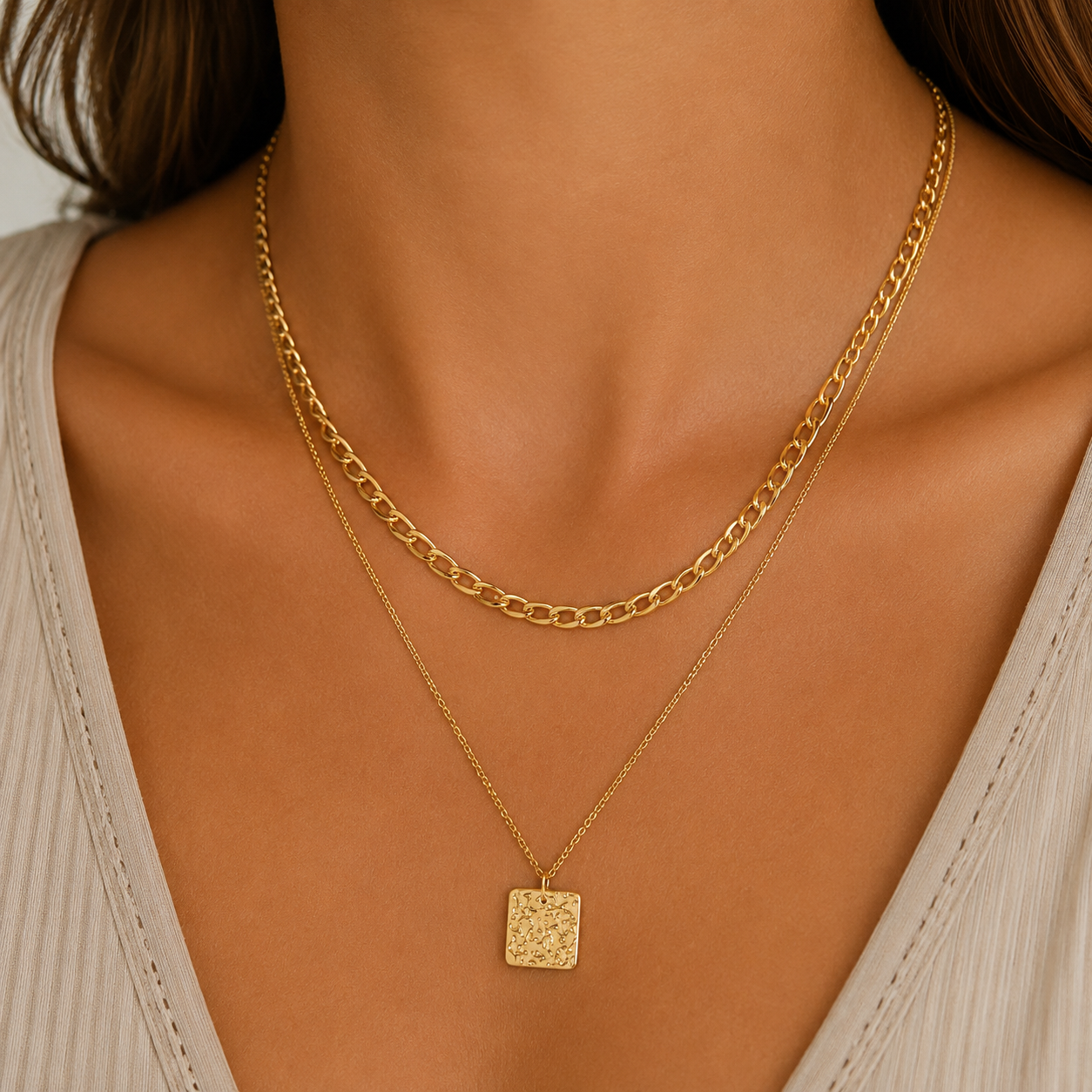 
                  
                    Solara Layered Square Pendant Necklace – Waterproof Gold-Plated Stainless Steel
                  
                