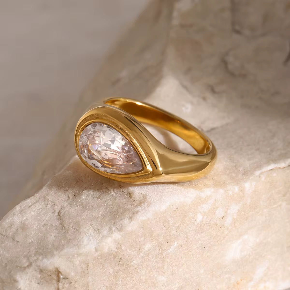 
                  
                    Radiance Signet Ring Size 7
                  
                