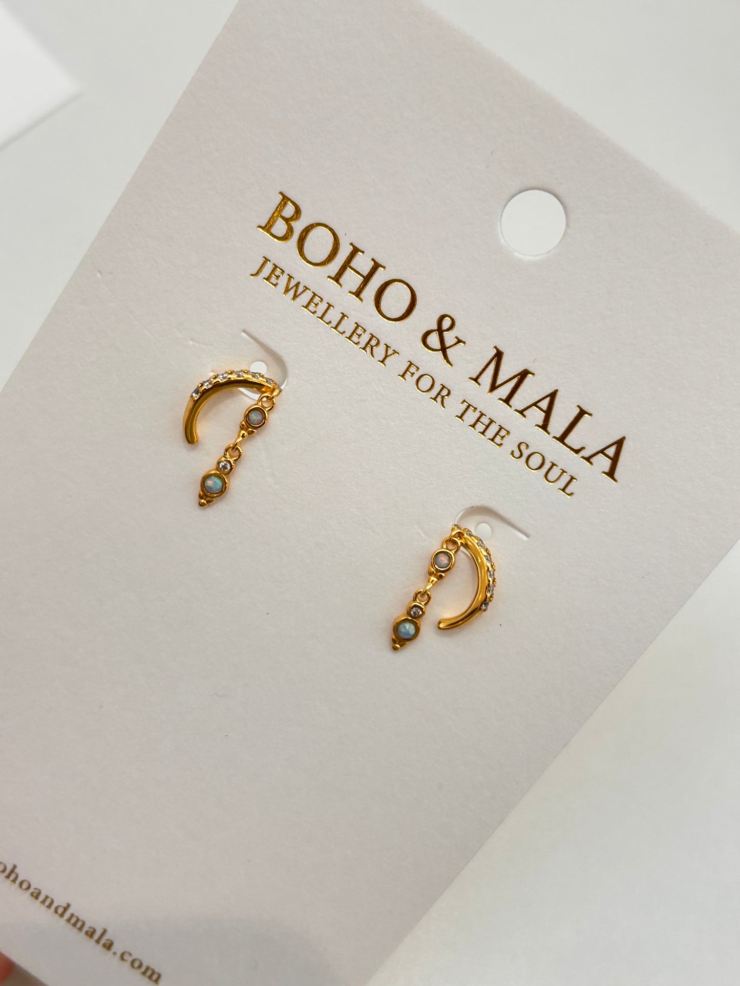 
                  
                    Opal & CZ Chain Ear Cuff Earrings
                  
                