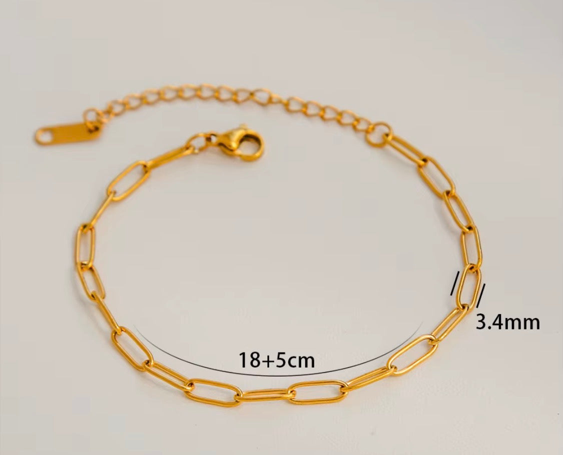 
                  
                    Gold Fine Paperclip Bracelet with measurements
                  
                