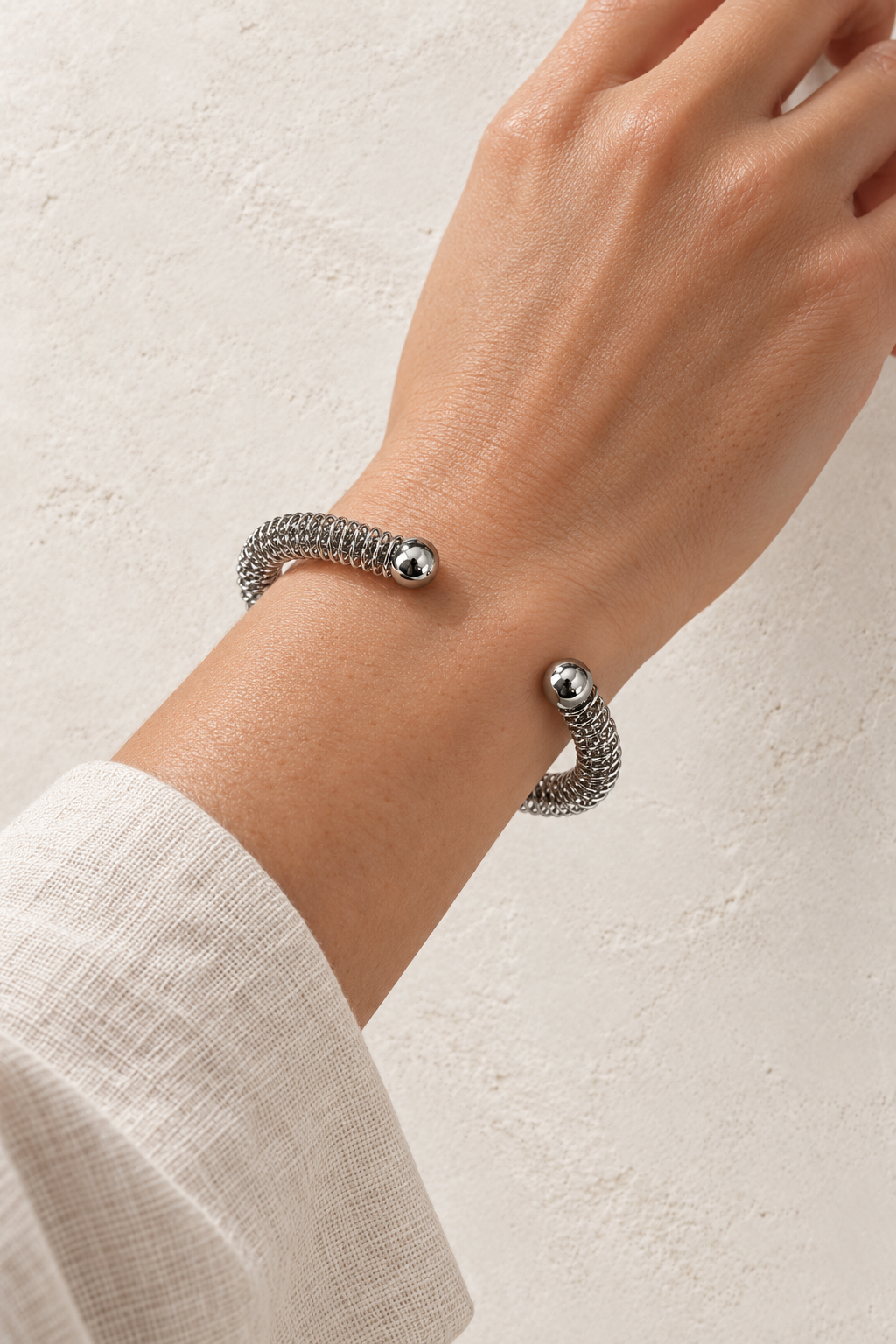 Model wearing Nerina Silver Mesh Cuff